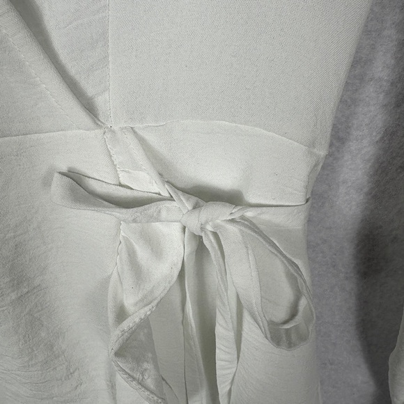 Alter’d State Feminine White Dress Size Small - Picture 4 of 5